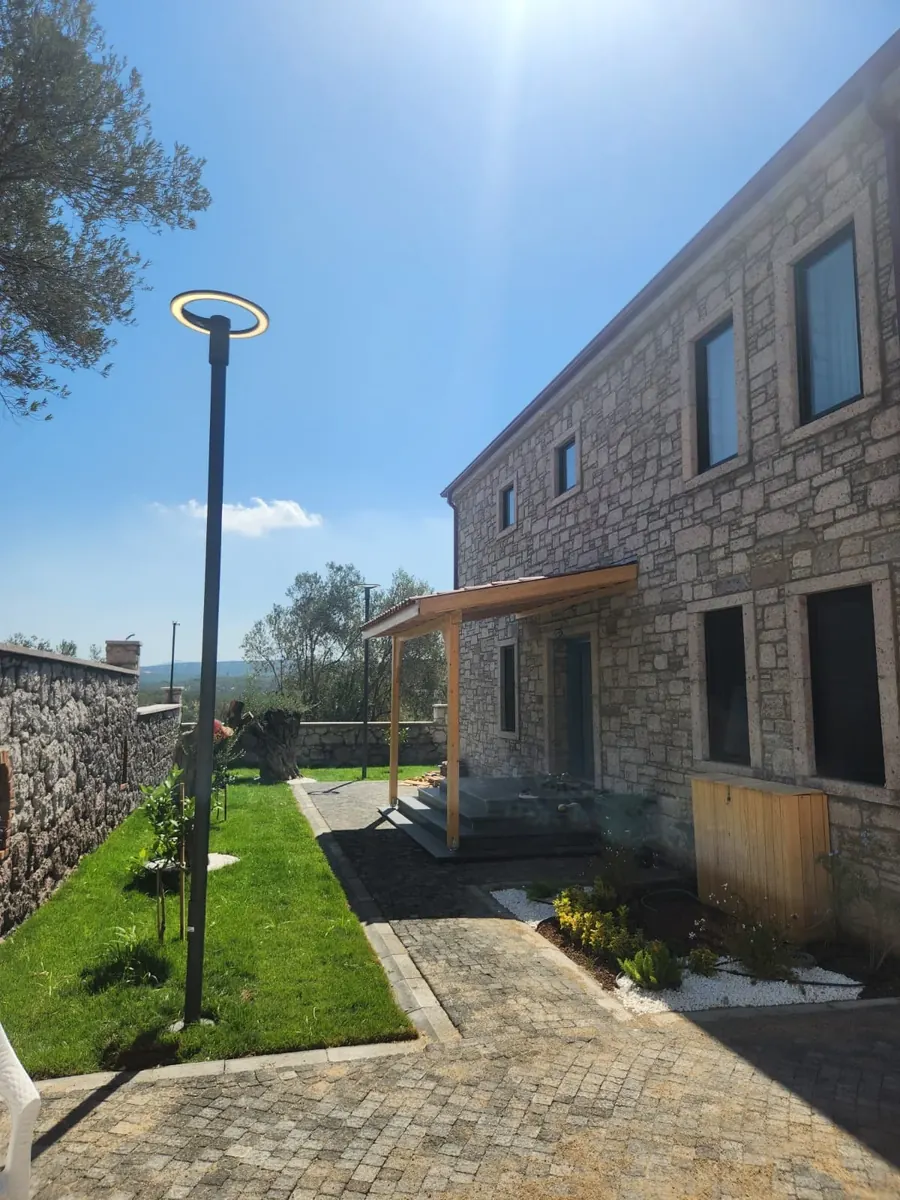 Villa elektrik taahhüt projesi saha görseli — Ayvalık — görsel 5